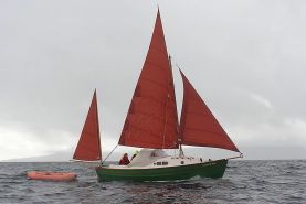 Drascombe D22 Cabin Boat under sail